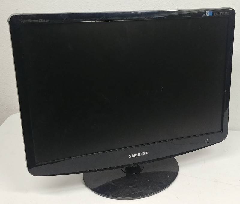 lot 86 image: Samsung SyncMaster 52232bw Video Monitor