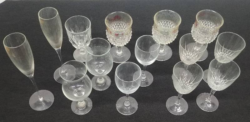 lot 128 image: Champaign, Brandy and Wine Glasss