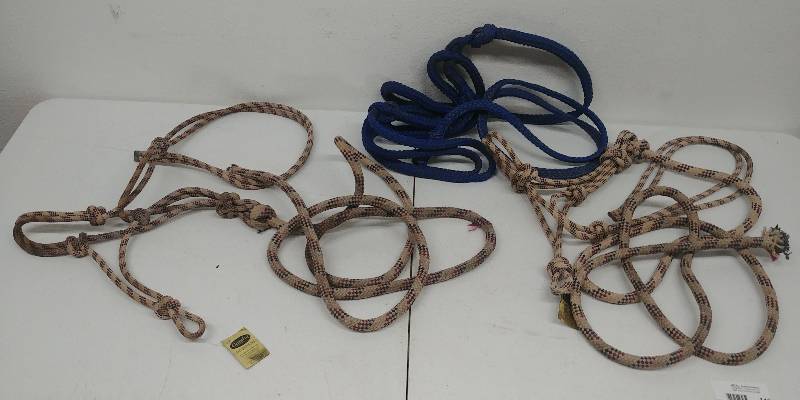 lot 148 image: Qty3 - Proff Knotted Halter with lead