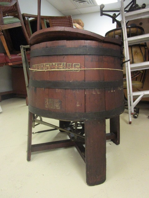 ANTIQUE WOODEN WASHING MACHINE