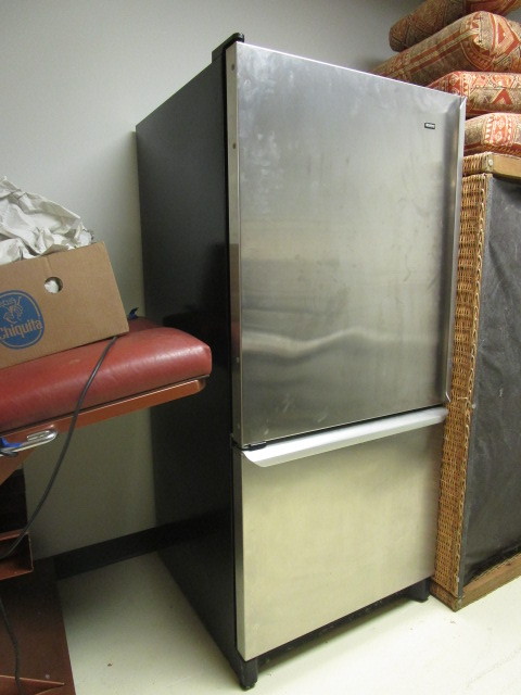 KENMORE STAINLESS STEEL REFRIGERATOR