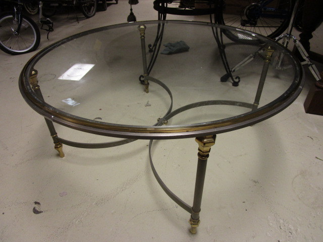 ROUND GLASS COFFEE TABLE