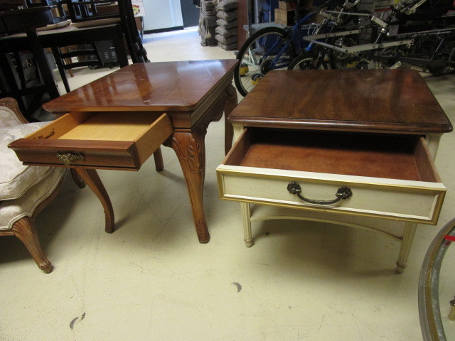 WOOD ACCENT TABLES