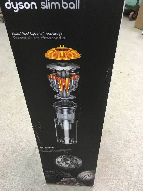 lot 5 image: Dyson Slim Ball Animal Upright Vacuum Cleaner  in good working condition