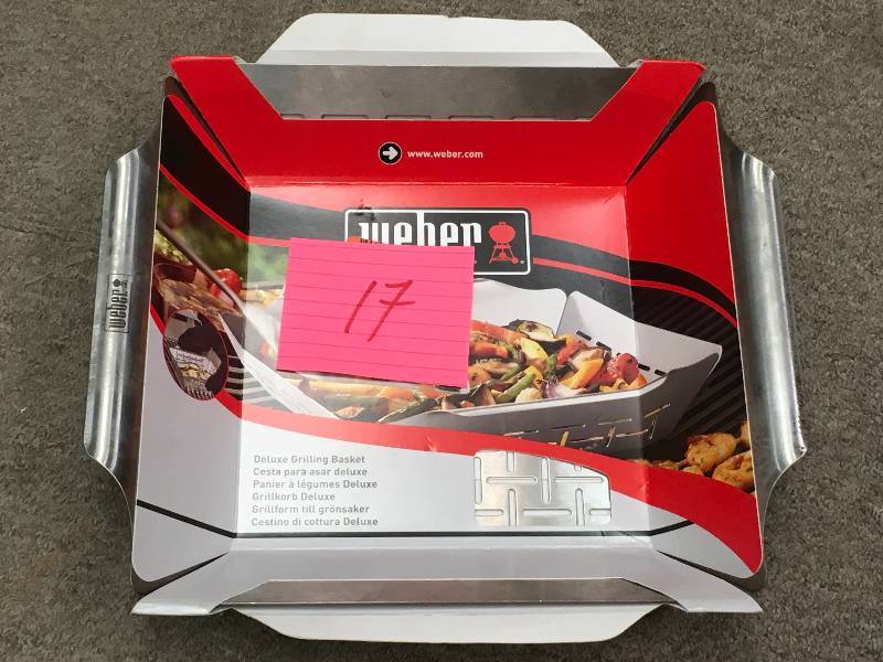 lot 17 image: Weber 6434 Basket Grilling Deluxe not used