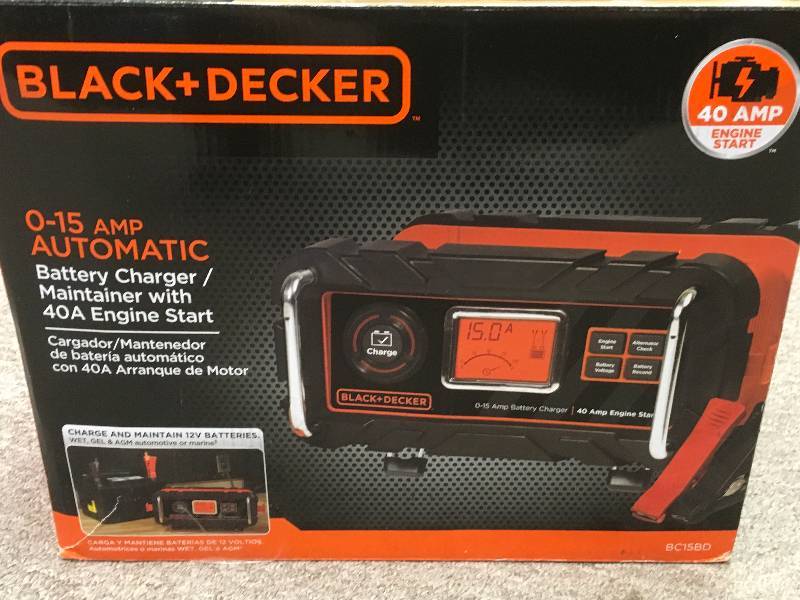 BLACK & DECKER 40-Amp Battery Charger at