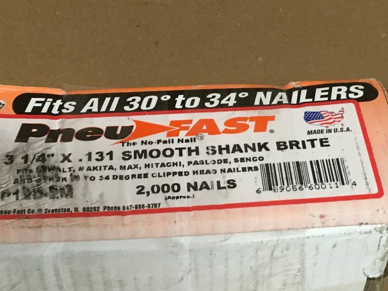 lot 54 image: Pneu Fast 3-14 x .131 inch 34 Degree Clipped Head Framing Nail Gun 2000 Nails in working condition
