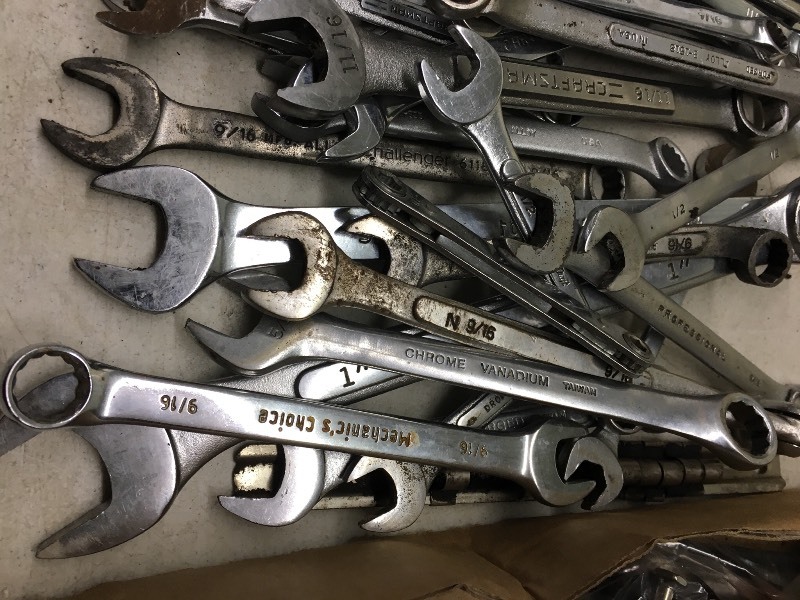 lot 128 image: Wrenches