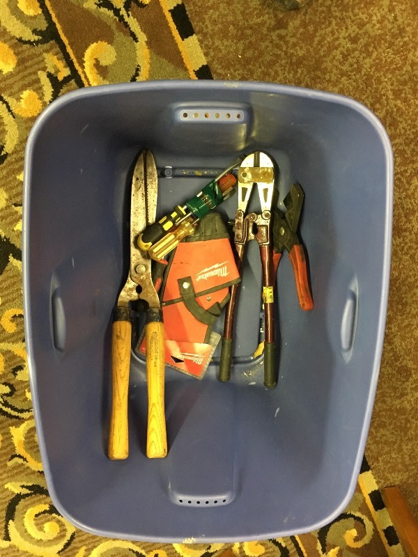 lot 165 image: Tote Of Misc Tools