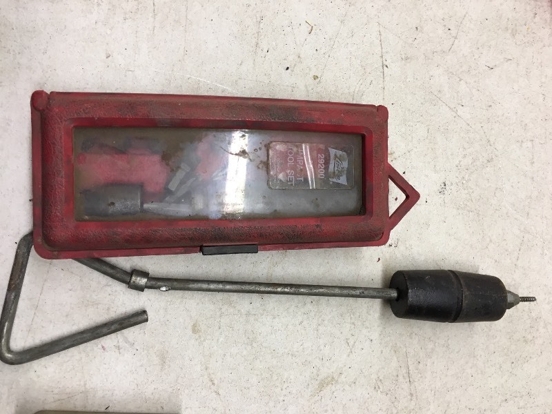 lot 170 image: Impact Tool Set