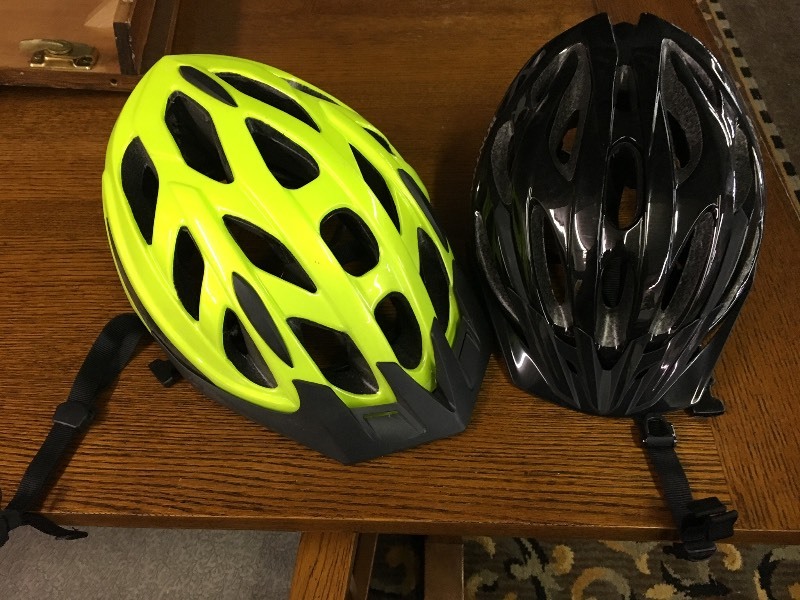 lot 175 image: Bicycle Helmets