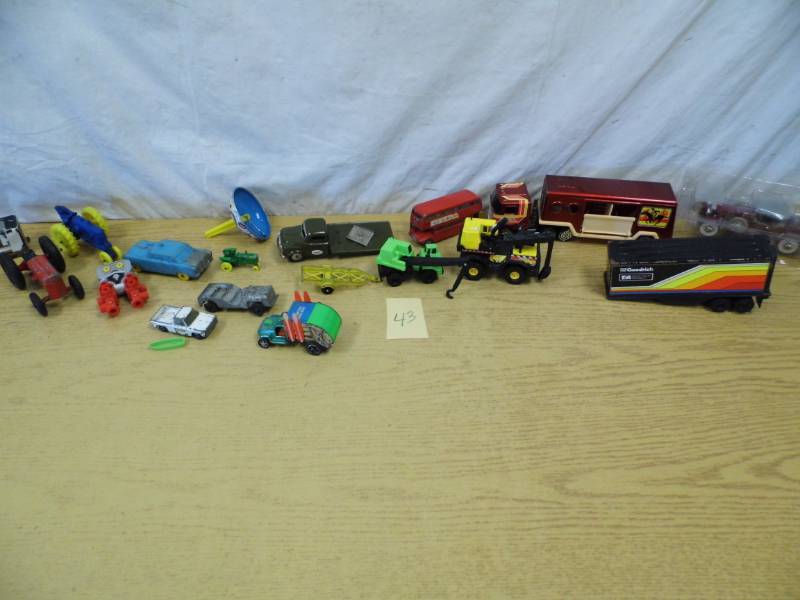 Toy Cars - Ertl - Tonka