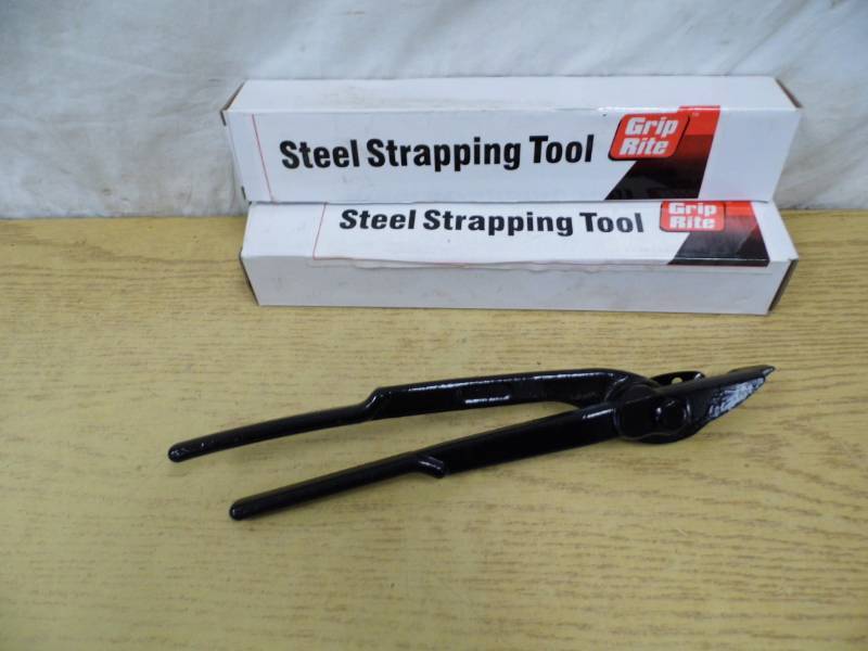 Lot of 2 Strapping Tools