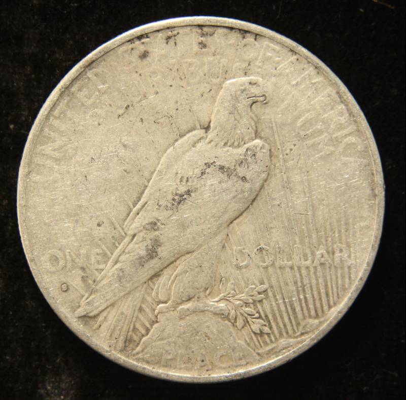 lot 20 image: 1935-S PEACE SILVER DOLLAR