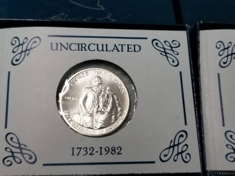 GROUP OF 3 BU 1982 WASHINGTON COMMEMORATIVE SILVER HALF DOLLARS IN ORIGINAL BOXES