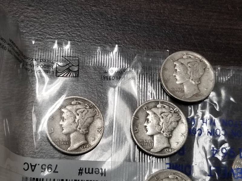 12 SILVER DIMES 11 MERCURY, 1 ROOSEVELT