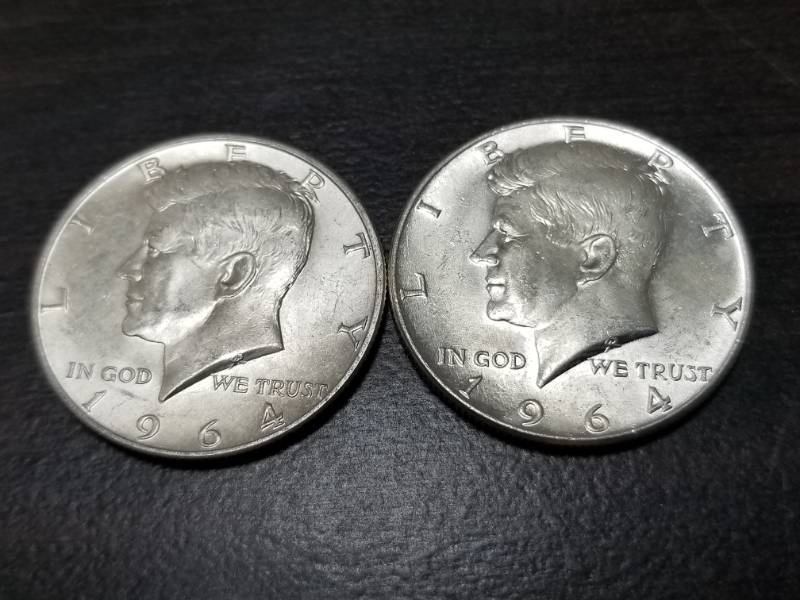 2 AU 1964 KENNEDY SILVER HALF DOLLARS