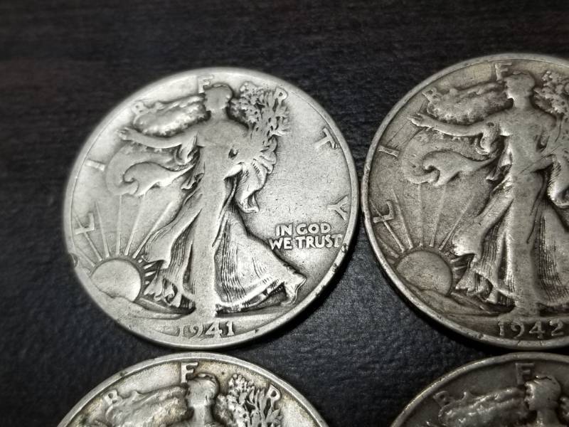 GROUP OF 6 WALKING LIBERTY SILVER HALF DOLLARS AS PICTURED