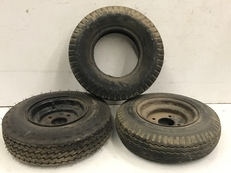 lot 28 image: (3) Trailer Tires