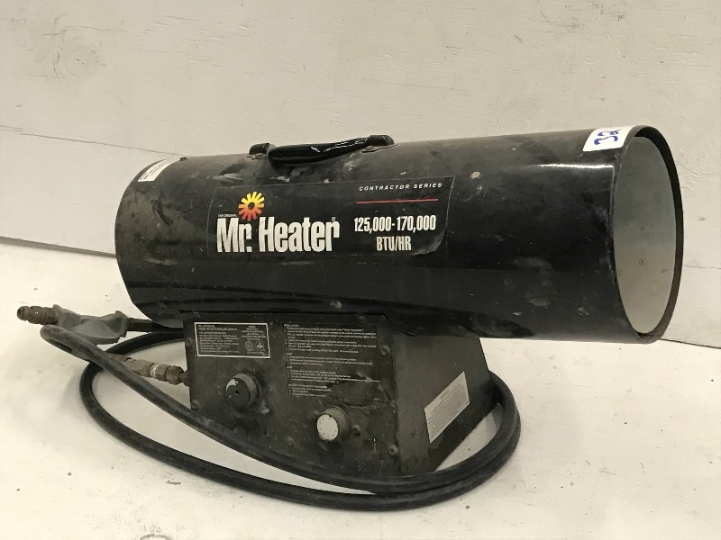 lot 32 image: Mr. Heater Propane Heater