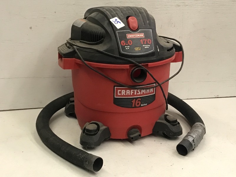 lot 35 image: Craftsman WetDry Vac