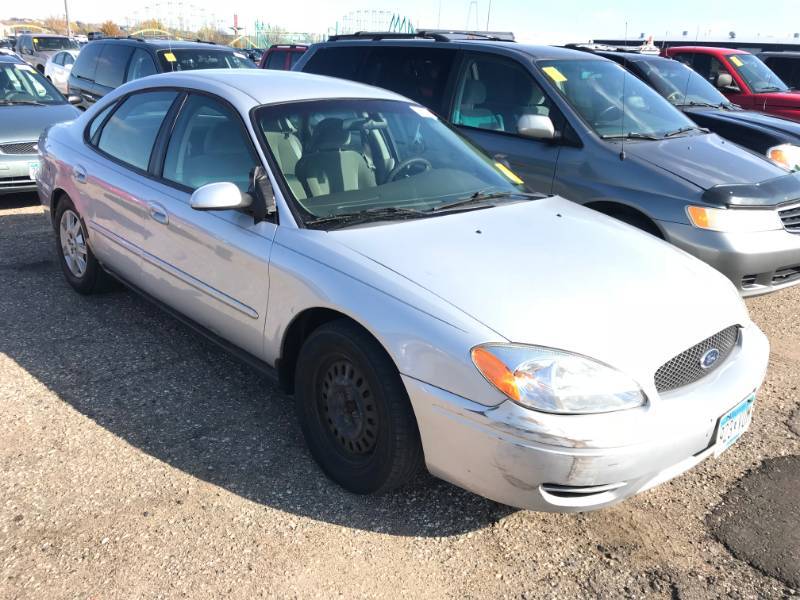 2006 Ford Taurus SE