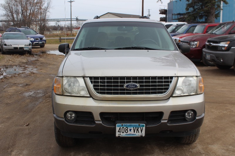 2003 Ford Explorer XLT V8 4x4 - 2 Owner - 3rd Row  7 Passenger