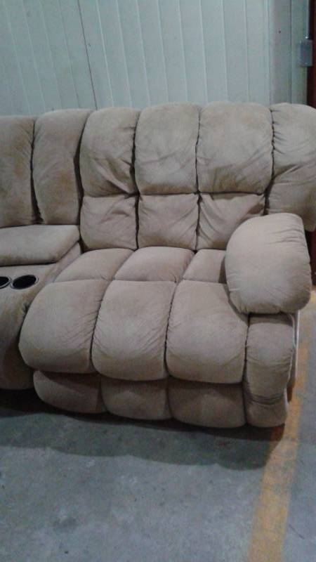 lot 1 image: Tan Microfiber Sectional Recliner Couch, Used, Good Condition