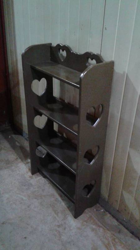lot 8 image: Slim Wood Heart Shelf
