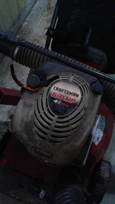 lot 13 image: Craftsman 4in1 Plus Yard Vacuum, Used, Shows Wear, Untested, Handle Loose