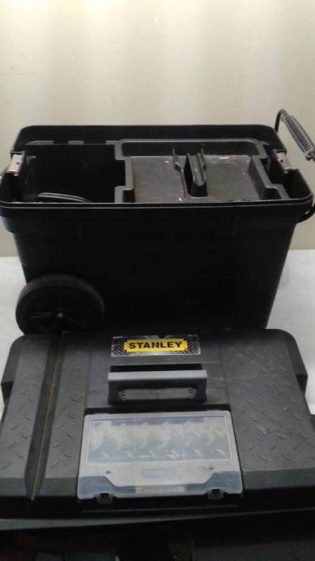 lot 22 image: Stanley Pro Mobile Tool Cart On Wheels, Good Condition