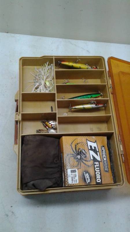 Vintage Plano Magnum 1122 Fishing Tackle Box With Some Lures