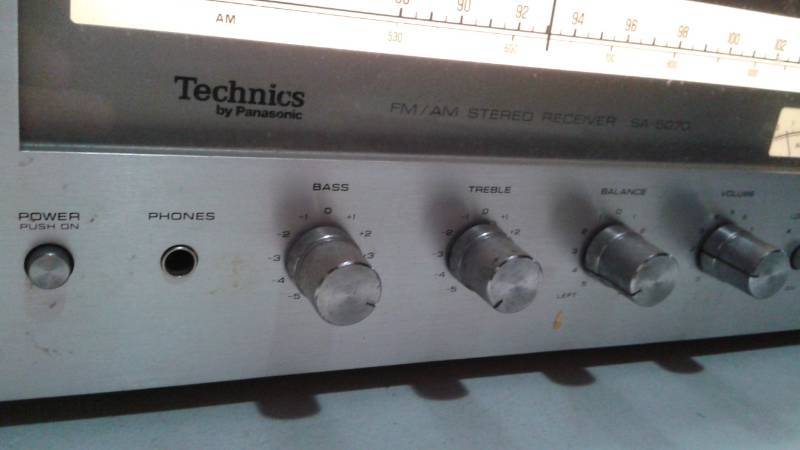 lot 36 image: Technics Stereo Receiver, SA-5070, Powers On, Untested After That
