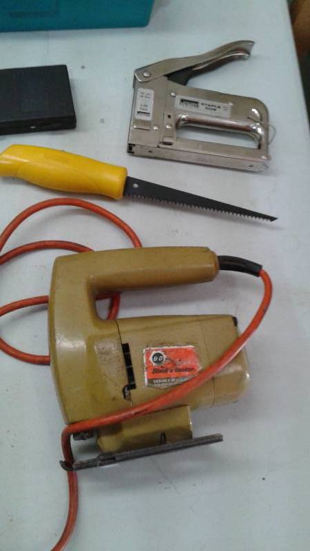 lot 74 image: Lot Of Tools And Hardware