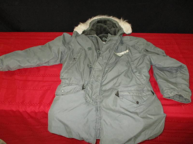 lot 133 image: Airforce Parka Size Madium