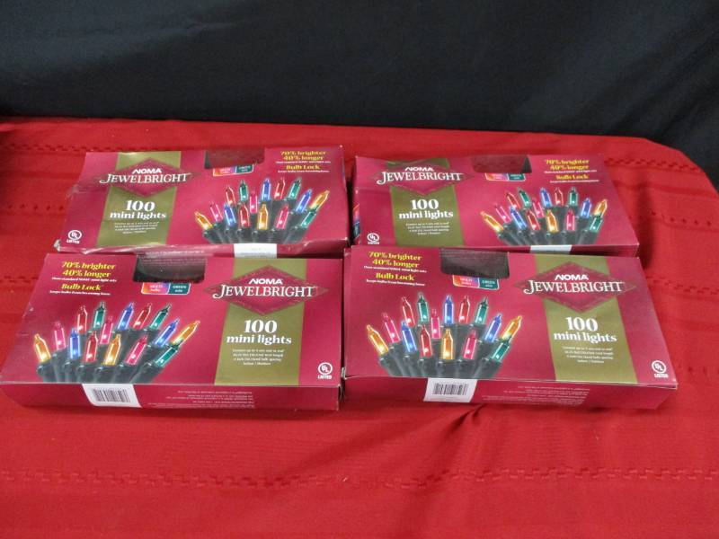 lot 142 image: 4 sets of 100 ct lights in each unopened boxes