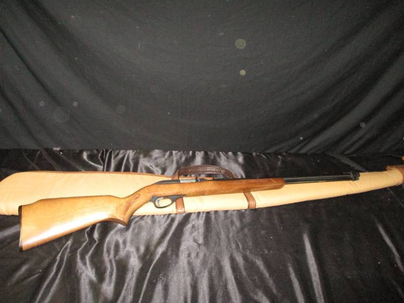 lot 6 image: Coast To Coast Stores Minneapolis Minn MODEL 40 Marlin cal. 22 LR #26198776 with case