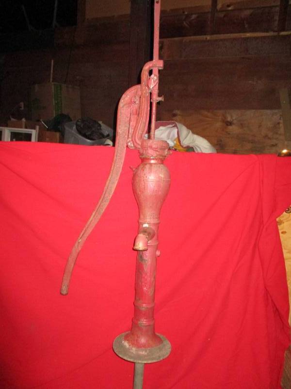 lot 24 image: Vintage Antique Hand water pump looks complete but repaired