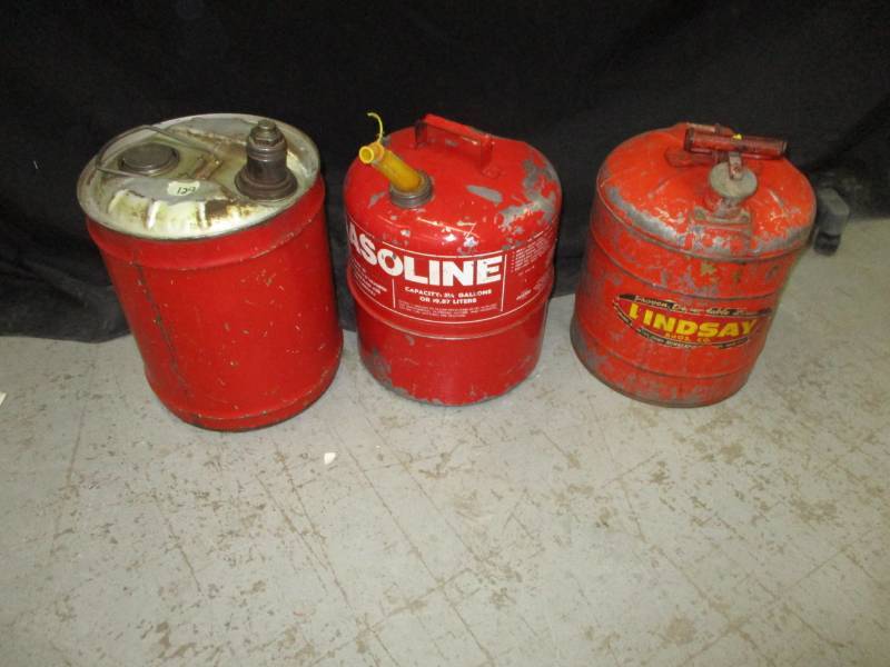 lot 47 image: 3-Gas Cans