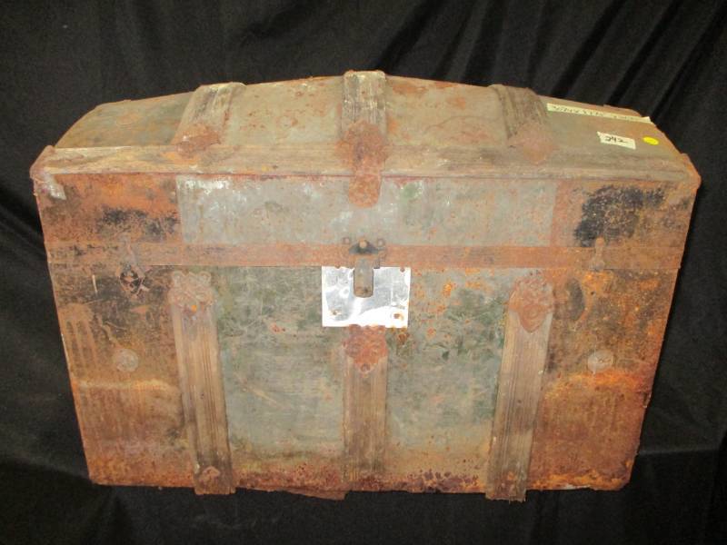 lot 75 image: Antique trunk