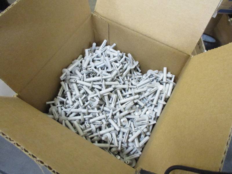 14x1 Nylon Rivets