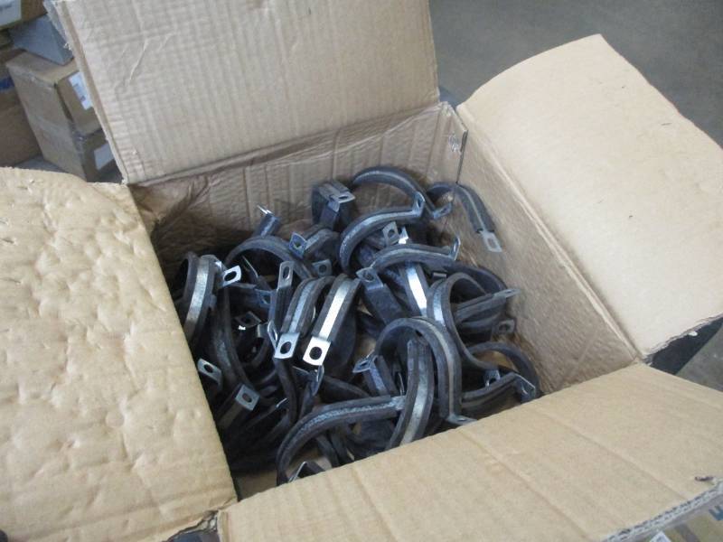 2 Cushion clamps