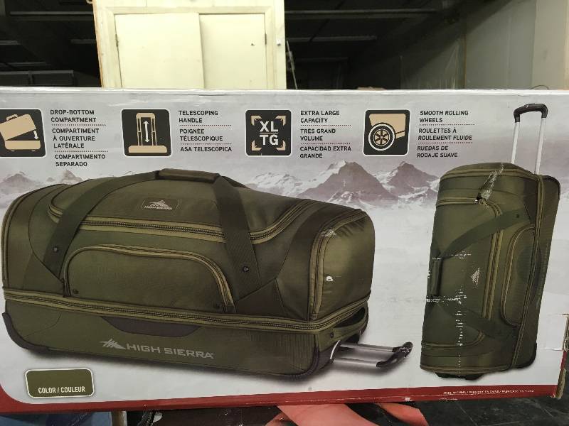High Sierra 30 Roll Luggage, Retail $39.99