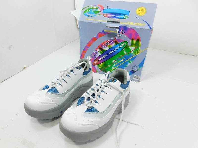 lot 47 image: Street Surfer Roller Sneakers