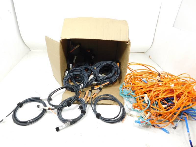 lot 86 image: Lot Of Fiber Optic Cables