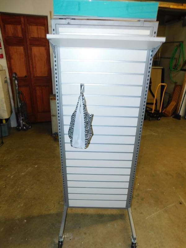lot 99 image: Commercial Wall Display On Casters