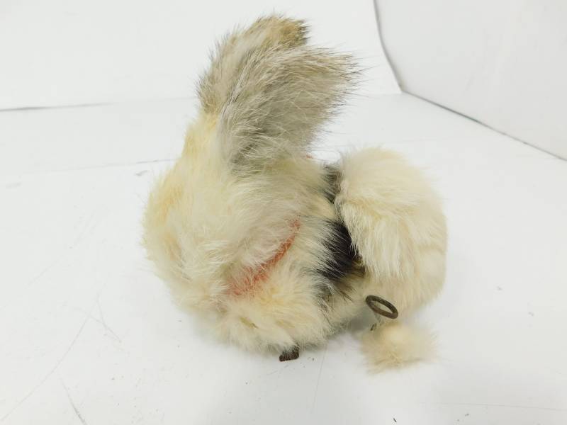lot 105 image: Antique Stuffed Rabbit Toy