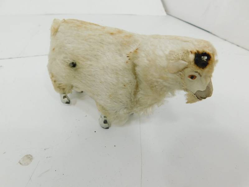 lot 108 image: Antique Stuffed Ram Toy