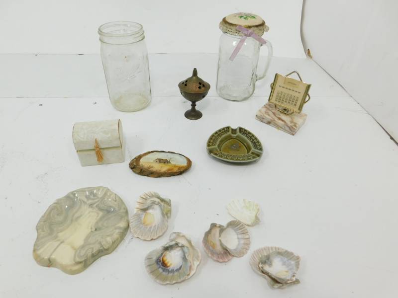 lot 126 image: Lot Of Miscellaneous Kitchen Items