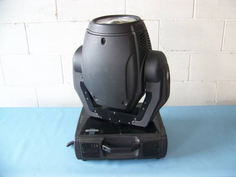 lot 33 image: Robe Show Lighting, at Series, Colorwash 250AT, Stage  Studio  Theater Light  Spotlight